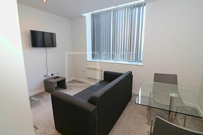 1 Bedroom Flat To Rent In Grattan Mills, Bradford, BD1