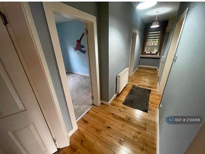 3 Bedroom Flat To Rent In Thornliebank, Thornliebank, Glasgow, G46