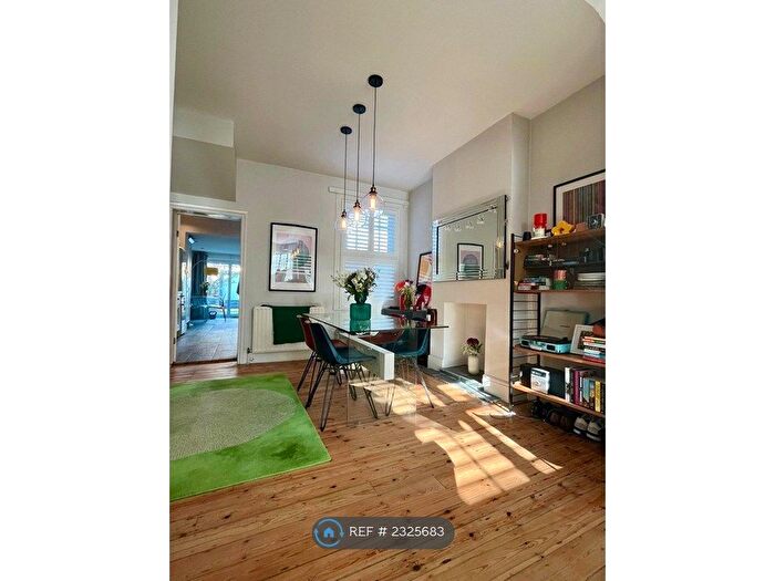 2 Bedroom End Of Terrace House To Rent In Shortlands Gardens, Bromley, BR2