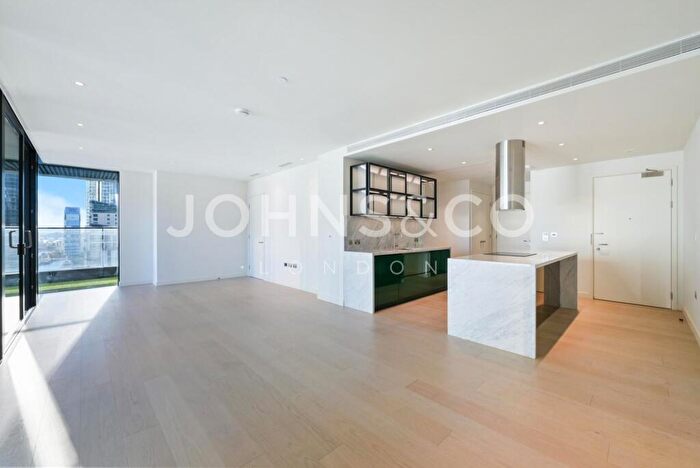 2 Bedroom Apartment To Rent In Bagshaw Building, Wardian, London, E14