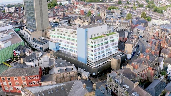 1 Bedroom Flat To Rent In Upper Dock Street, Newport, NP20