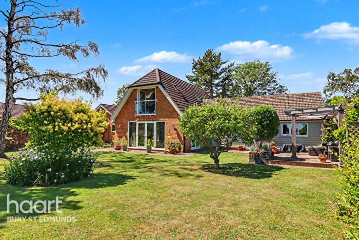 5 Bedroom Detached House For Sale In Conyers Green, Great Barton, Bury St Edmunds, IP31