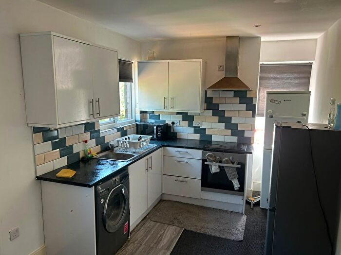 1 Bedroom Flat To Rent In Blenheim Crescent, South Croydon, CR2