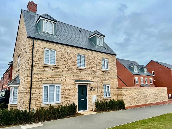 4 Bedroom Detached House For Sale In Fallow Road, Rothwell, NN14