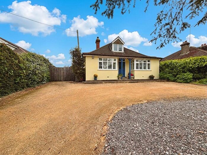 4 Bedroom Detached Bungalow For Sale In Alderholt Road, Sandleheath, SP6