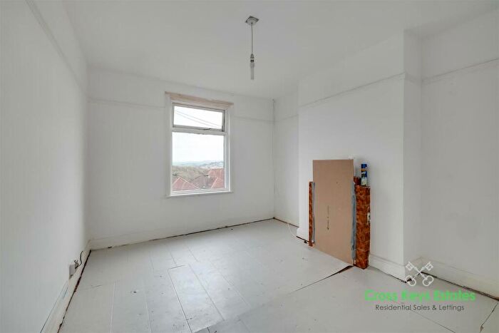 2 Bedroom Semi-Detached House For Sale In Marina Road, West Park, PL5