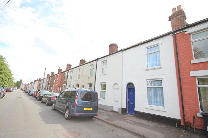 2 Bedroom Terraced House To Rent In Clarence Street, Staffordshire, Burton Upon Trent, DE14