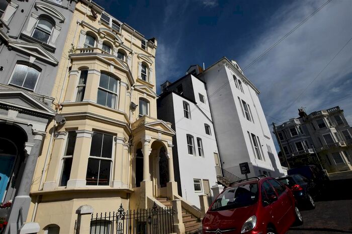 3 Bedroom Flat To Rent In Warrior Gardens, St. Leonards-On-Sea, TN37