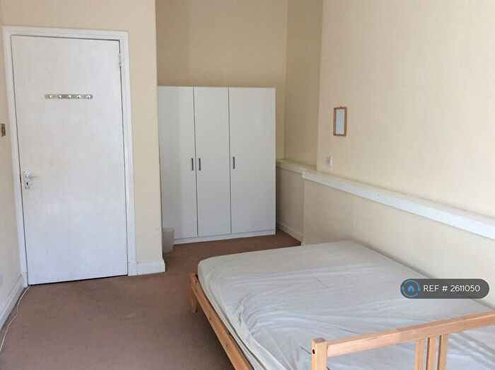 2 Bedroom Flat To Rent In High Street, Glasgow, G4