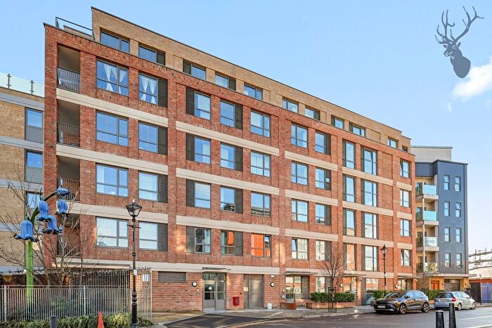 1 Bedroom Flat For Sale In Kettle Yard, Bow, E3