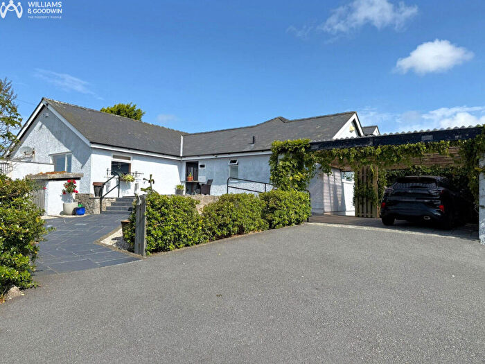 4 Bedroom Bungalow For Sale In Off The, Llannerch-y-medd, Anglesey, LL71
