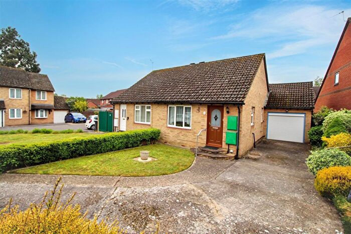 2 Bedroom Semi-detached Bungalow For Sale In Derrick Close, Calcot, Reading, RG31