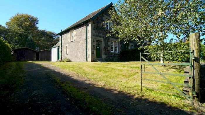 2 Bedroom Semi-Detached House To Rent In Milton Road, Kilmacolm, PA13