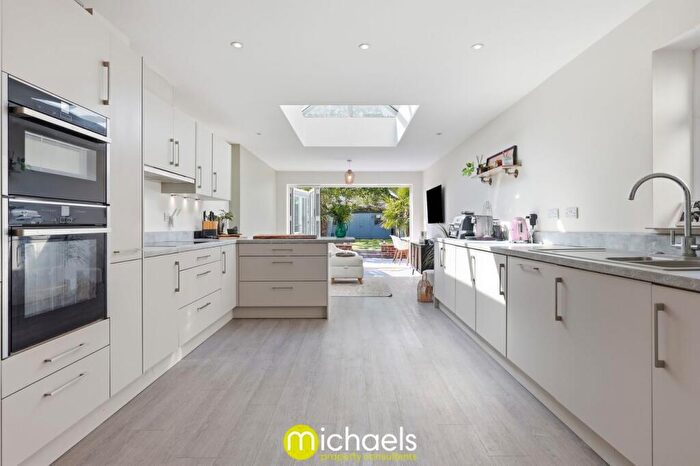 3 Bedroom Semi-Detached House For Sale In Dugard Avenue, Colchester, CO3
