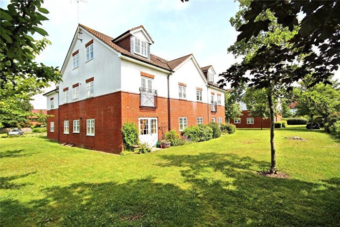 2 Bedroom Apartment To Rent In Woking, Surrey, GU21