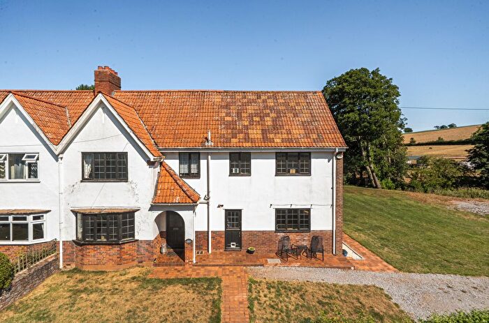 4 Bedroom Semi Detached House For Sale In Oatley Lane, Cannington, Bridgwater, Somerset, TA5
