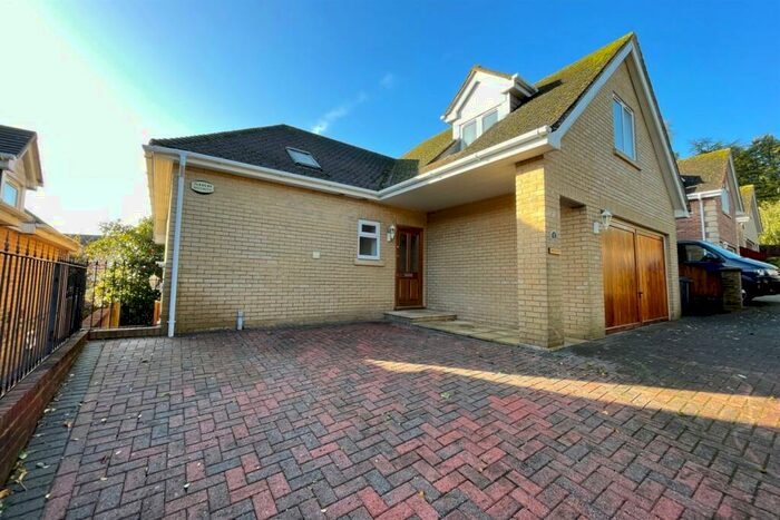 4 Bedroom Detached House To Rent In Wareham, BH16