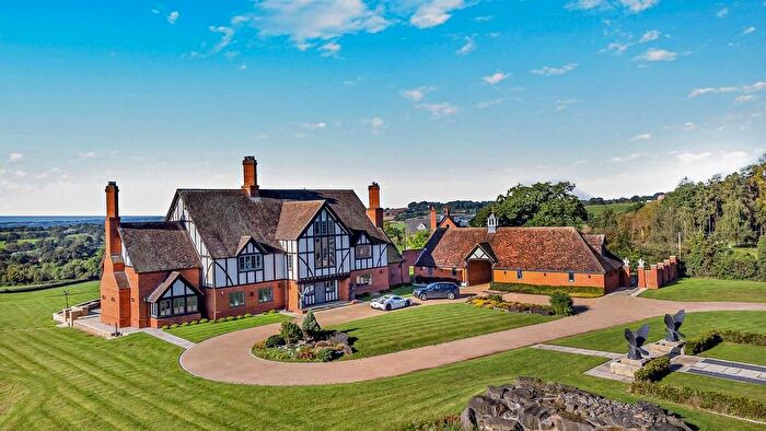 5 Bedroom Detached House For Sale In Ullenhall, Henley-In-Arden, B95