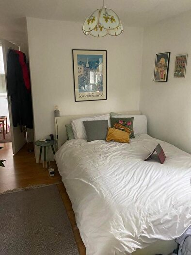 2 Bedroom Flat To Rent In Sandmere Road, London, SW4