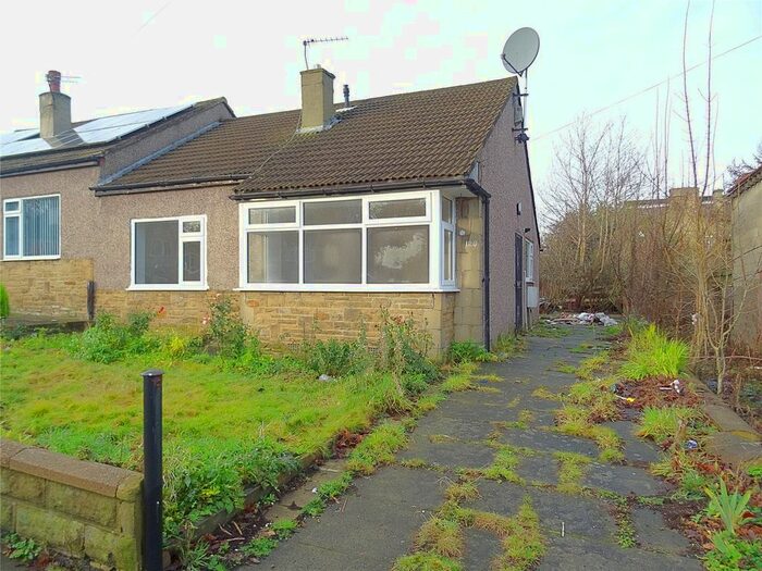 2 Bedroom Bungalow To Rent In Cecil Avenue, Bradford, West Yorkshire, BD7