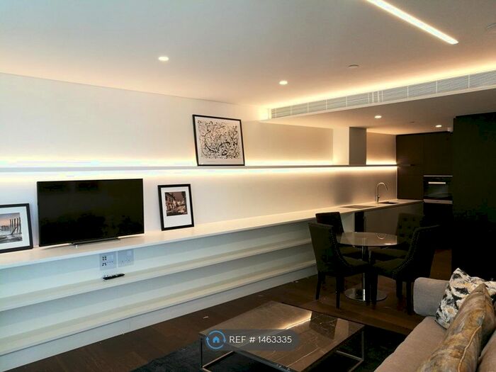 2 Bedroom Flat To Rent In Rathbone Place, London, W1T