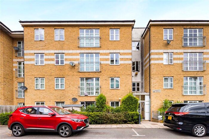 1 Bedroom Flat To Rent In Sheba Place, London, E1