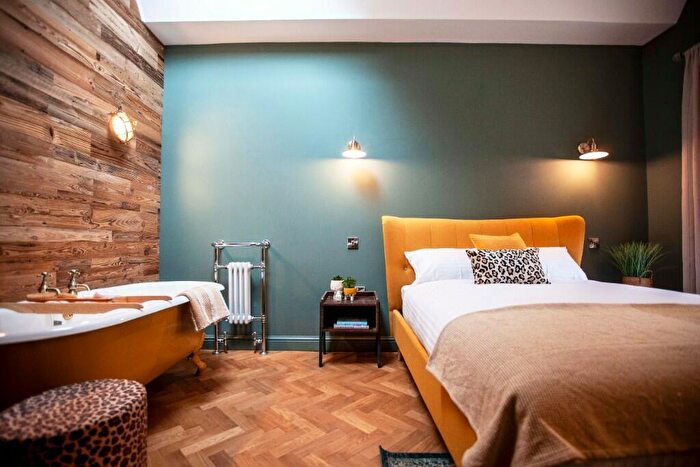 1 Bedroom Apartment To Rent In Albert Road, Manchester, Greater Manchester, M19