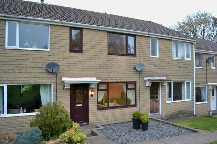 3 Bedroom Terraced House To Rent In Broomhill Close, Scholes, Holmfirth, HD9