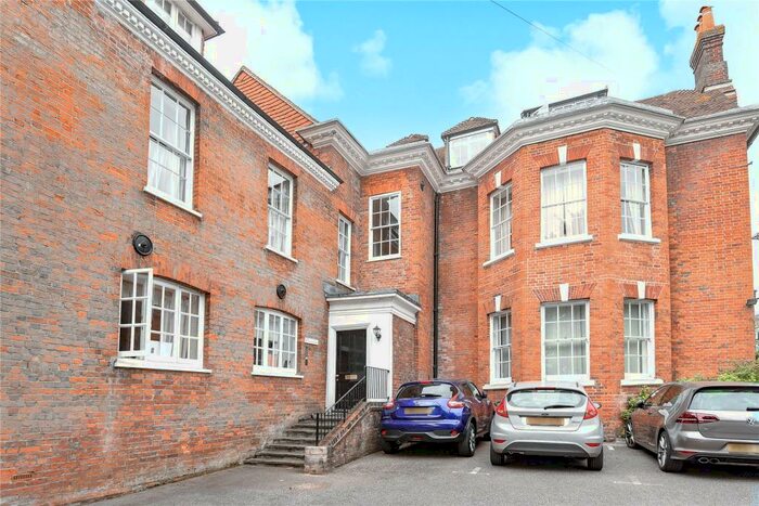 1 Bedroom Apartment To Rent In Jewry Street, Winchester, Hampshire, SO23