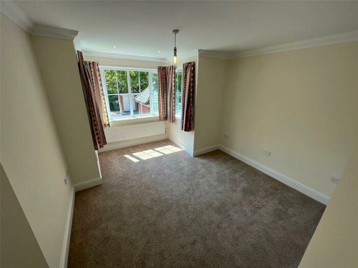 2 Bedroom Apartment To Rent In Chirk Place, Romsey, Hampshire, SO51