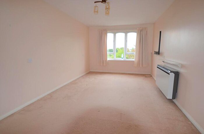 1 Bedroom Flat To Rent In Ainsley Close, Edmonton, N9