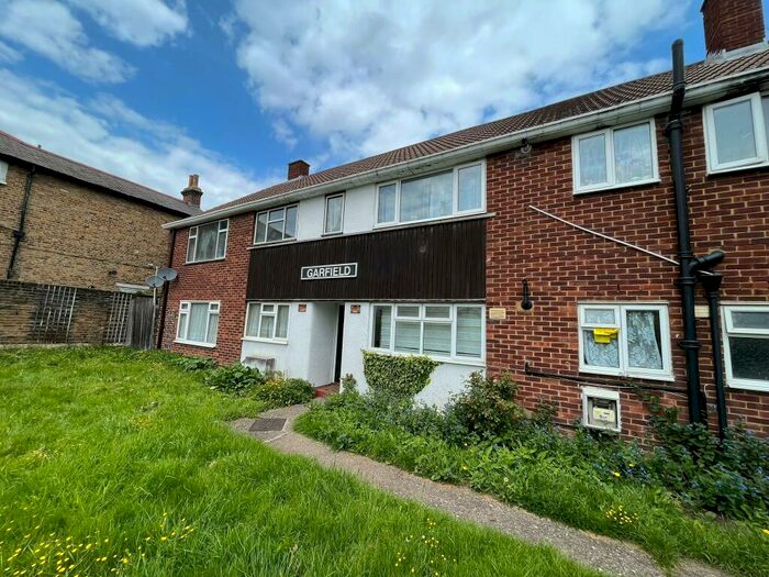 1 Bedroom Flat To Rent In Garfield House, N9