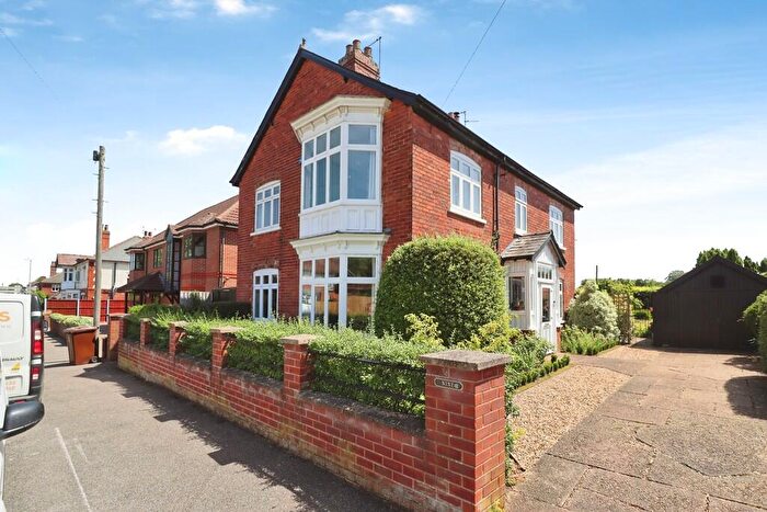 4 Bedroom Detached House For Sale In Mainwaring Road, Lincoln, LN2