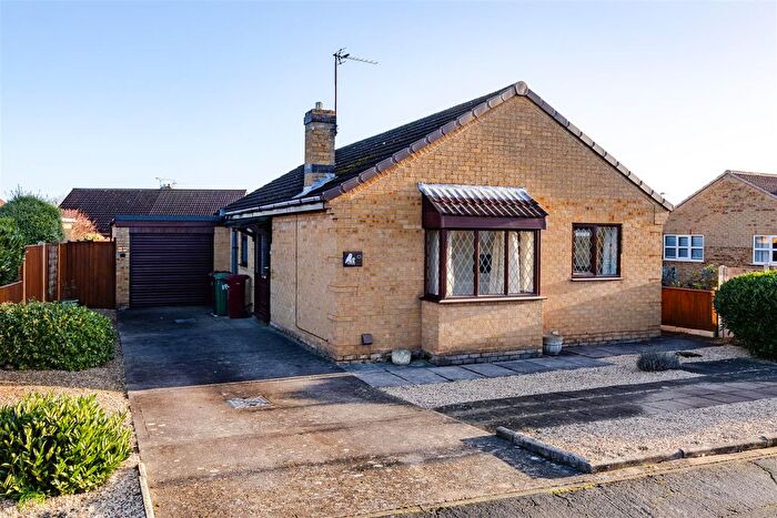 2 Bedroom Detached Bungalow To Rent In Leaburn Road, Messingham, Scunthorpe, DN17