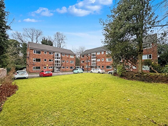 2 Bedroom Flat For Sale In St. Anns Road, Prestwich, M25