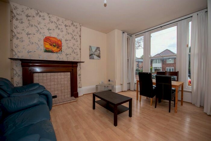 1 Bedroom Flat To Rent In Zulla Road, Nottingham, NG3