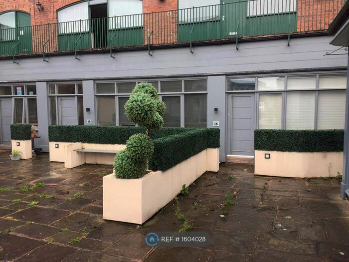 2 Bedroom Flat To Rent In The Lofts, Macclesfield, SK11