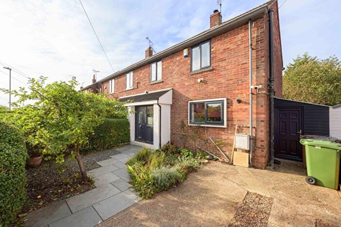 2 Bedroom Semi Detached House For Sale In Poplar Avenue, Peterborough, PE1