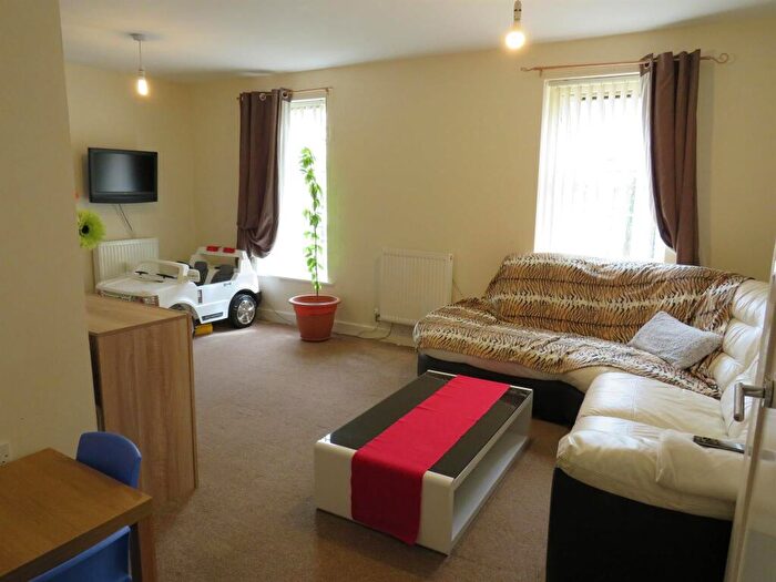 2 Bedroom Flat To Rent In Outfield Close, Great Oakley, Corby, NN18