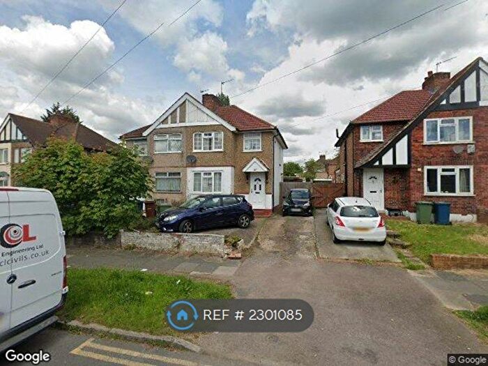 3 Bedroom Semi-Detached House To Rent In Long Elms, Middlesex, HA3