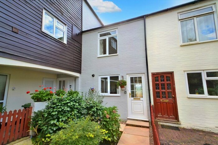 3 Bedroom Town House To Rent In Pulborough, West Sussex, RH20