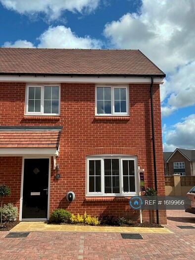 3 Bedroom Semi-Detached House To Rent In Pettits Drive, Bury St. Edmunds, IP32