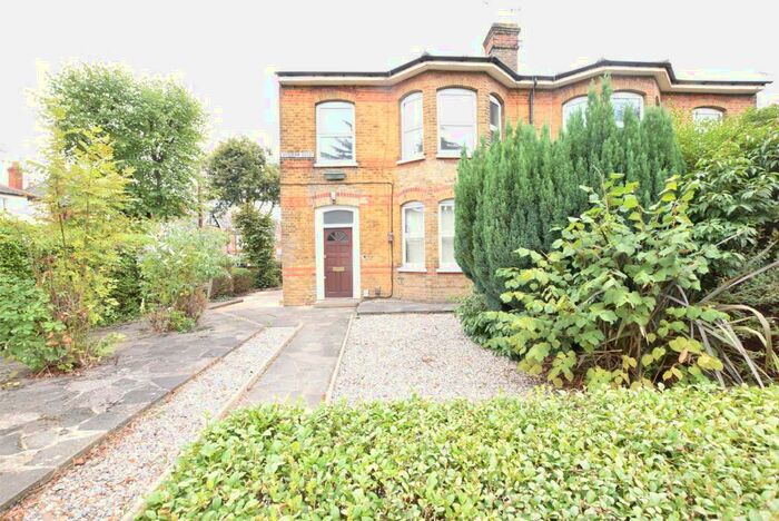 1 Bedroom Maisonette To Rent In Western Road, Romford, RM1