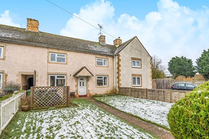 3 Bedroom Terraced House For Sale In Long Compton, Warwickshire, CV36