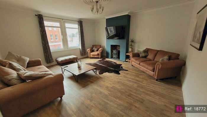 3 Bedroom Ground Maisonette To Rent In Seabourne Road, Bournemouth, BH5