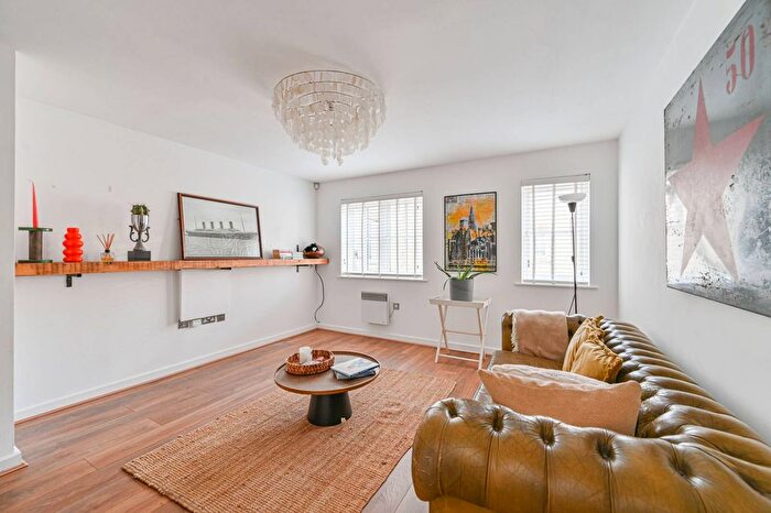 2 Bedroom Property To Rent In Lownes Courtyard, Hither Green, London, SE13