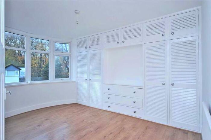 3 Bedroom Flat To Rent In Stanhope Grove, Beckenham, BR3