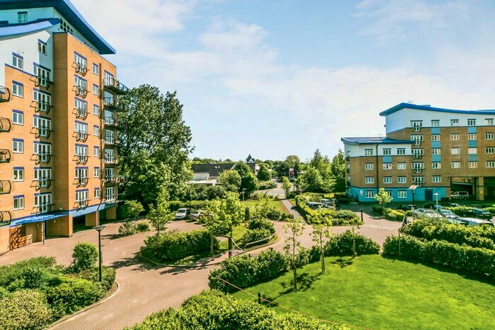 2 Bedroom Flat To Rent In Luscinia View, Napier Road, Reading, RG1