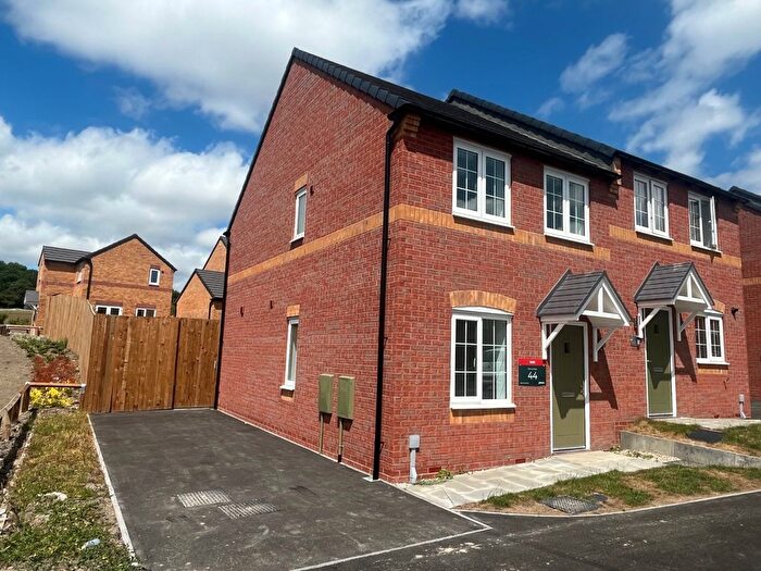 3 Bedroom Semi-Detached House To Rent In Burmese Road, Pinxton, Nottingham, Derbyshire, NG16