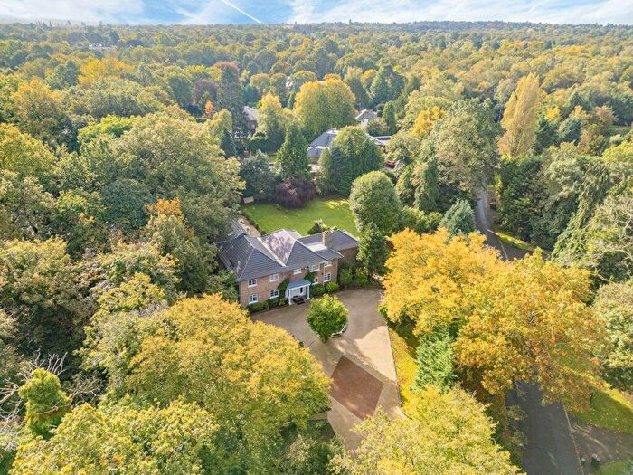 5 Bedroom Detached House For Sale In Cranley Road, Walton On Thames, KT12